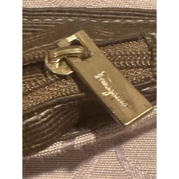 Salvatore Ferragamo Gancini Flap Adjustable Strap Shoulder Bag CoA - Picture 6 of 11